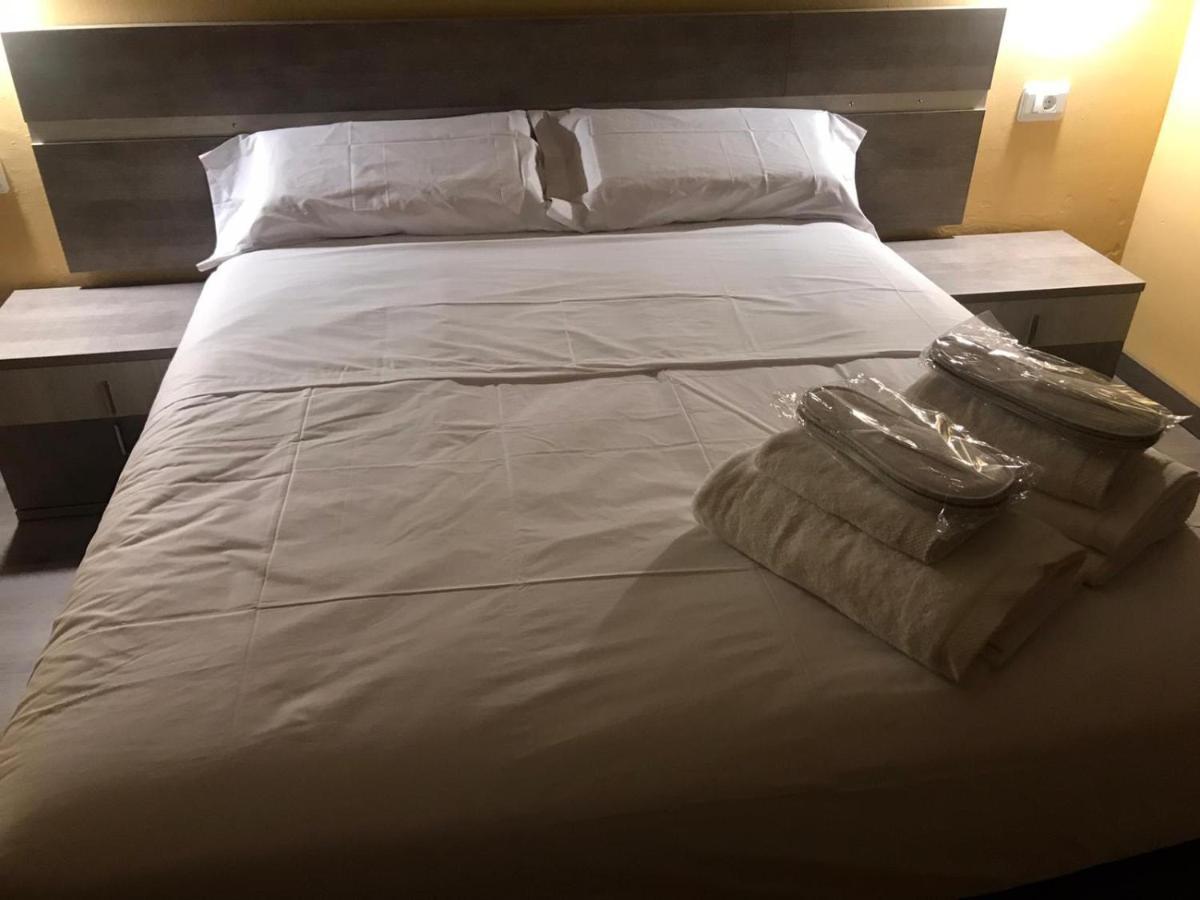 Hotel Fiesta Mega Only Adults Darnius Buitenkant foto