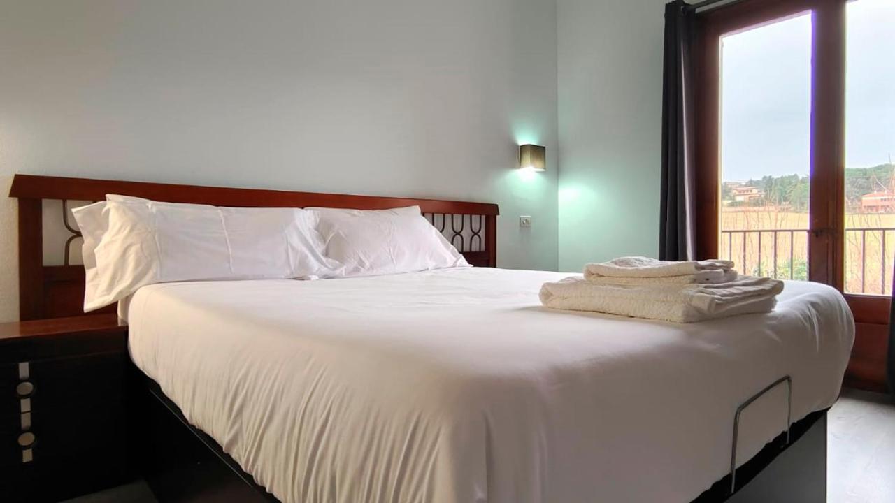 Hotel Fiesta Mega Only Adults Darnius Buitenkant foto